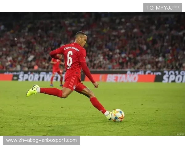 球员场均传球次数排行榜彰显中场控制核心地位